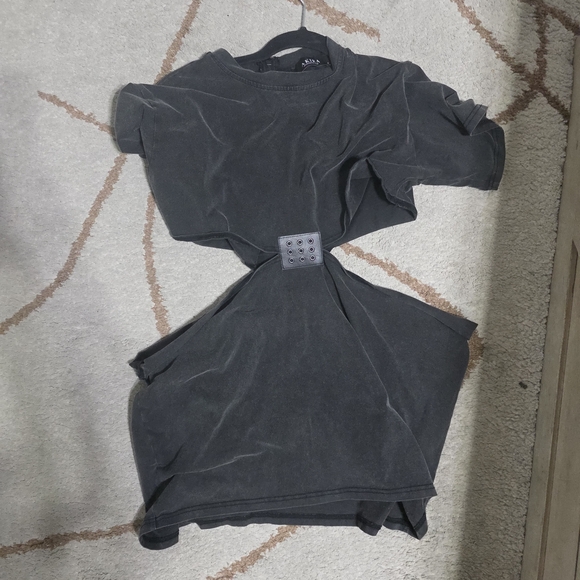 Akira Stylish Black Cut-Out Dress/shirt - Picture 3 of 4